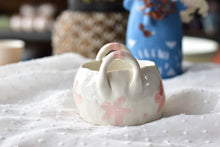 Load image into Gallery viewer, Handmade daisy bowl - Floral pattern bowl - Elegant ceramic bowl