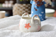 Load image into Gallery viewer, Handmade daisy bowl - Floral pattern bowl - Elegant ceramic bowl