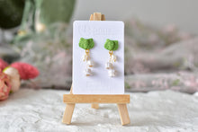 Load image into Gallery viewer, Lily of the Valley Handmade Polymer Clay Earrings (pearl)