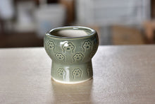 Load image into Gallery viewer, Small cat paw print succulent pot - flower planter (7.5*7cm)