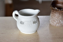 Load image into Gallery viewer, Jag succulent pot - ceramic flower planter