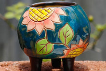 Load image into Gallery viewer, Handpainted sunflower pots - succulent planters - ceramic pots (6.2 cm ×8.5 cm)
