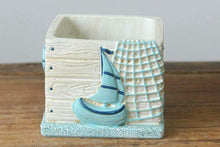 Load image into Gallery viewer, Marine Pots - Flower Planters - Succulent pots - Made of Resin