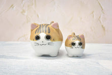 Load image into Gallery viewer, Cute cat succulent pots - flower planters - ceramic pots