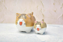 Load image into Gallery viewer, Cute cat succulent pots - flower planters - ceramic pots