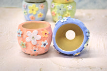 Load image into Gallery viewer, 【Doris's collection】Flower cute pots with diamond (5.3cm * 4.2cm)