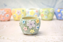 Load image into Gallery viewer, 【Doris's collection】Flower cute pots with diamond (5.3cm * 4.2cm)