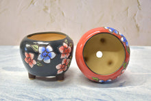Load image into Gallery viewer, Handpainted flower pots- succulent planters - ceramic pots (7.5cm*8.5cm)
