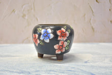 Load image into Gallery viewer, Handpainted flower pots- succulent planters - ceramic pots (7.5cm*8.5cm)