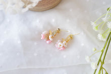Load image into Gallery viewer, Dainty dangle earrings - polymer clay earrings (small flowers with butterfly)