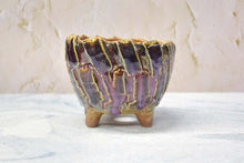 Load image into Gallery viewer, Crackled style pots - round succulent planters (12/13cm × 10/11cm)