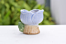 Load image into Gallery viewer, Flower design succulent pot - flower planter