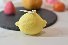 Load image into Gallery viewer, Lemon scented soy candle