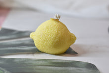 Load image into Gallery viewer, Lemon scented soy candle