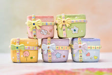 Load image into Gallery viewer, 【Doris's collection】Handmade gift box pots - small succulent planter (5.5cm*5cm)