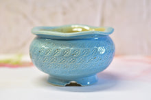 Load image into Gallery viewer, Flower edge pot - succulent stamp planter pot (14.5cm*9.5cm)