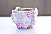 Load image into Gallery viewer, Yipin succulent pot - flower planter (9cm*9cm*9cm)