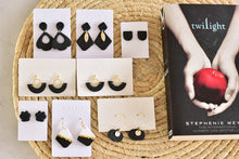 Load image into Gallery viewer, Pumpkin Polymer Clay Earrings