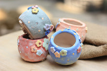 Load image into Gallery viewer, 【Doris's collection】Flower cute pots with diamond (5.3cm * 4.2cm)
