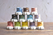 Load image into Gallery viewer, Cat paw pots - succulent planters (4.1cm × 4.8cm)
