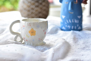 Handmade coffee mug - Daisy flower mug - Elegant mug