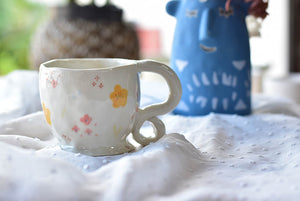 Handmade coffee mug - Daisy flower mug - Elegant mug