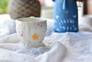 Handmade coffee mug - Daisy flower mug - Elegant mug