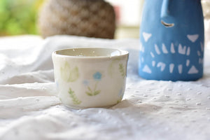 Handmade tea cup- daisy cup - leaves mug