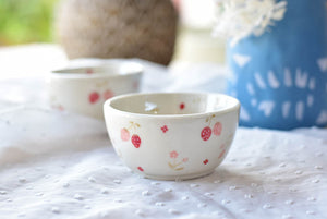 Handmade tea cup- daisy strawberry cup