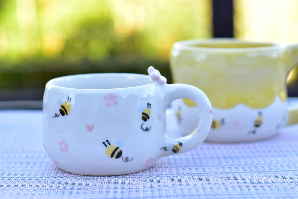 Cute bee mug - coffee lover mug (small)