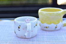 Load image into Gallery viewer, Cute bee mug - coffee lover mug (small)
