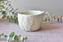 Load image into Gallery viewer, Handmade coffee mug - daisy coffee lover mug - frosted glaze
