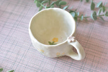 Load image into Gallery viewer, Handmade coffee mug - daisy coffee lover mug - frosted glaze
