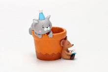 Load image into Gallery viewer, Animal Pots - Cat Planters - Succulent pots - Made of Resin
