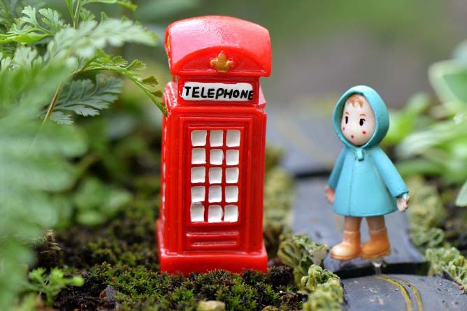 Miniature telephone booth – Fairy Garden DIY Material