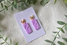 Load image into Gallery viewer, Flower Print Polymer Clay Earrings (purple 2)
