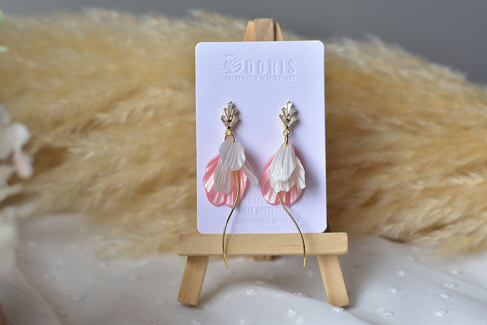 Petal Polymer Clay Earrings (white&pink pearl 1)