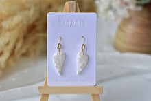 Load image into Gallery viewer, Leave statement earrings - marbling style earrings (white)
