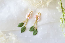 Load image into Gallery viewer, Dainty dangle earrings - polymer clay earrings (small flowers with leaves)
