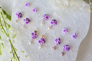 Elegant floral earrings - polymer clay earrings with fresh pearl