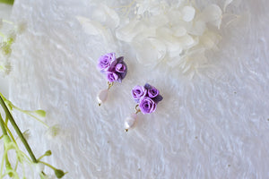 Elegant floral earrings - polymer clay earrings with fresh pearl