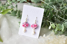 Load image into Gallery viewer, Elegant floral earrings - Butterfly polymer clay earrings with fresh pearl
