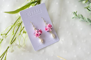 Elegant floral earrings - Butterfly polymer clay earrings with fresh pearl