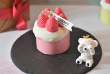 Load image into Gallery viewer, Scented strawberry cake candle
