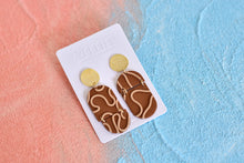 Load image into Gallery viewer, 3D Stripe Polymer Clay Earrings (brown)
