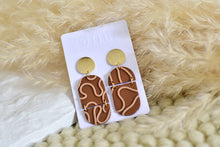 Load image into Gallery viewer, 3D Stripe Polymer Clay Earrings (brown)
