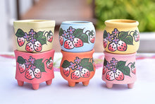 Load image into Gallery viewer, Strawberry frosted succulent pot - flower planter (5.5cm*7cm)
